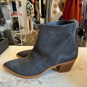 Dolce Vita gray suede ankle booties size 7.5